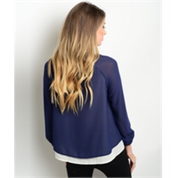 ‼️  Last One ‼️🆕 Lace Up Top - Picture 3 of 3