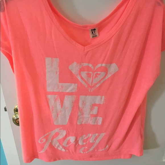 Pink rocky graphic tee - Picture 2 of 3