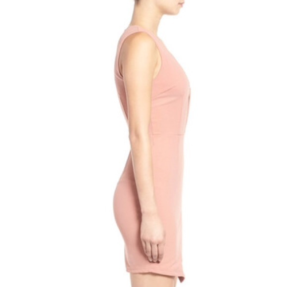 Missguided Metallic Detail Minidress...NWT...Pink - Picture 3 of 4