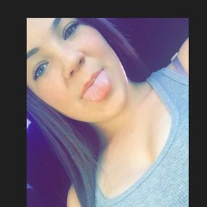 Meet your Posher, Deandra