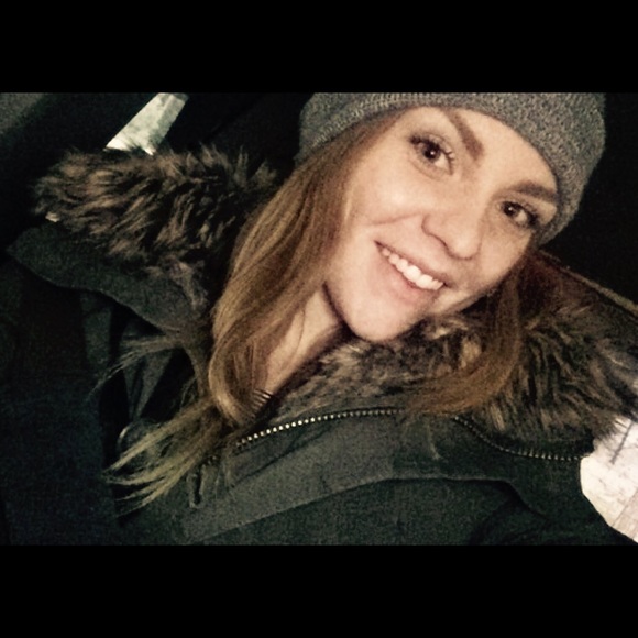 Meet your Posher, Jenny