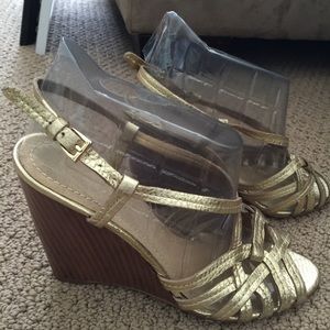 Nine west gold strap wedge
