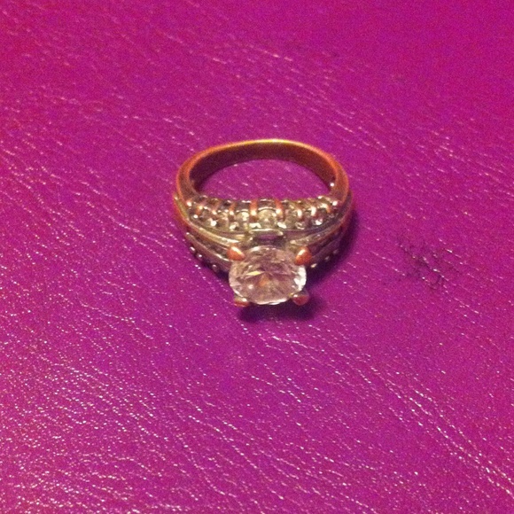 Ring - Picture 2 of 3
