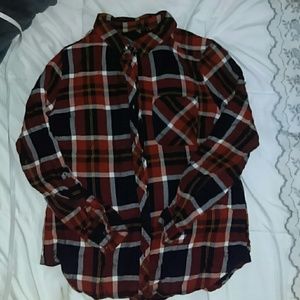 Cute plaid button up
