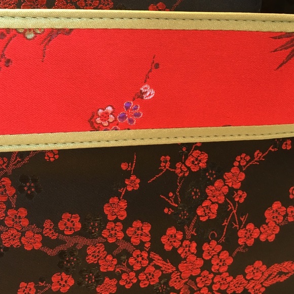 Silk Handbag✨ brand new with tags - Picture 3 of 4