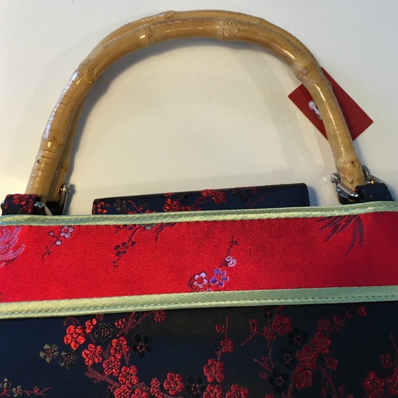 Silk Handbag✨ brand new with tags - Picture 4 of 4