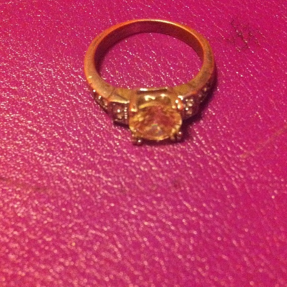 Ring - Picture 2 of 3