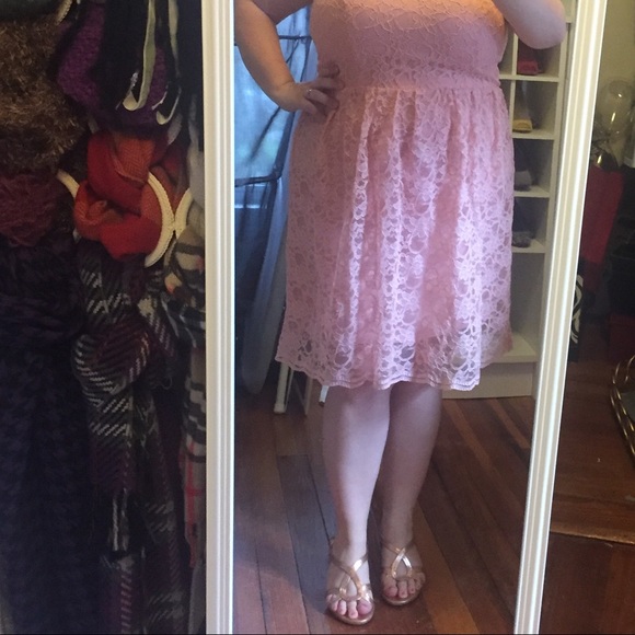 ***Host Pick***  Blush lace dress - Picture 3 of 4