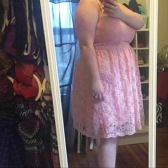 ***Host Pick***  Blush lace dress - Picture 4 of 4