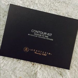 💋Anastasia Contour Kit💋