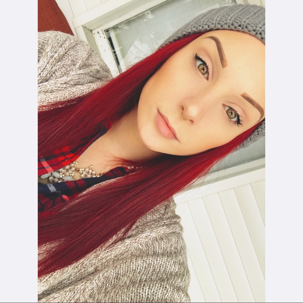 Meet your Posher, Alicia