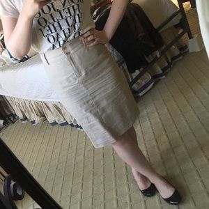 Linen high-waist pencil skirt