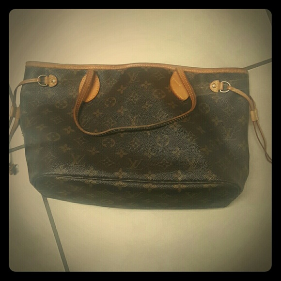 Louis vuitton pm bag