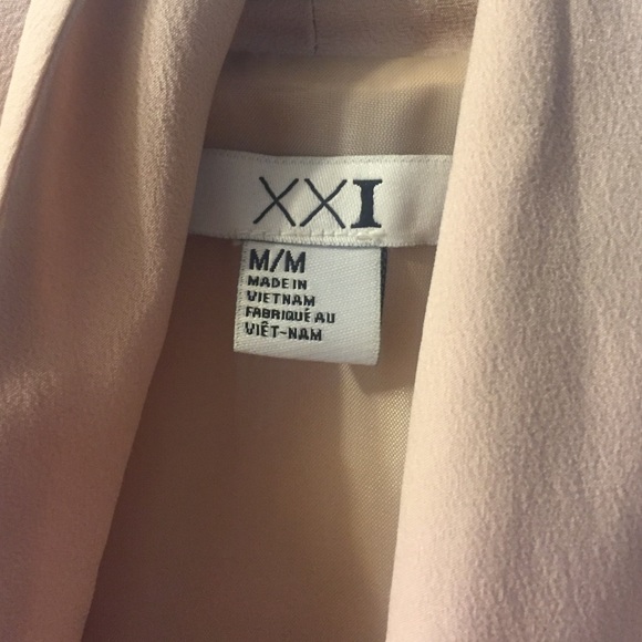 Vest - Picture 2 of 4