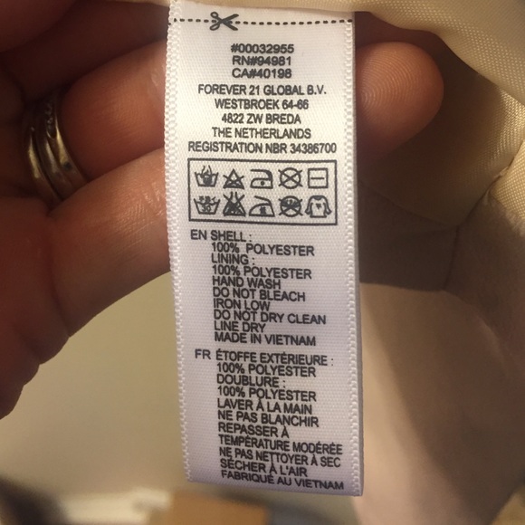 Vest - Picture 4 of 4