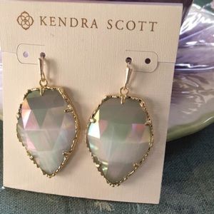 Kendra Scott Corley iridescent drop earrings!
