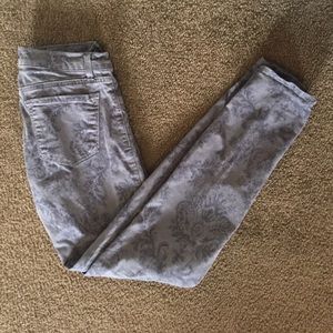 FINAL PRICE! J BRAND Capri/skinny jean sz 26