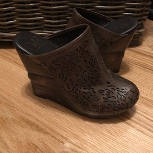 DVF wooden heel wedge