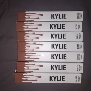 "LIKE" KYLIE JENNER LIPGLOSS