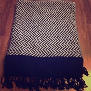 Blanket Scarf with herringbone pattern