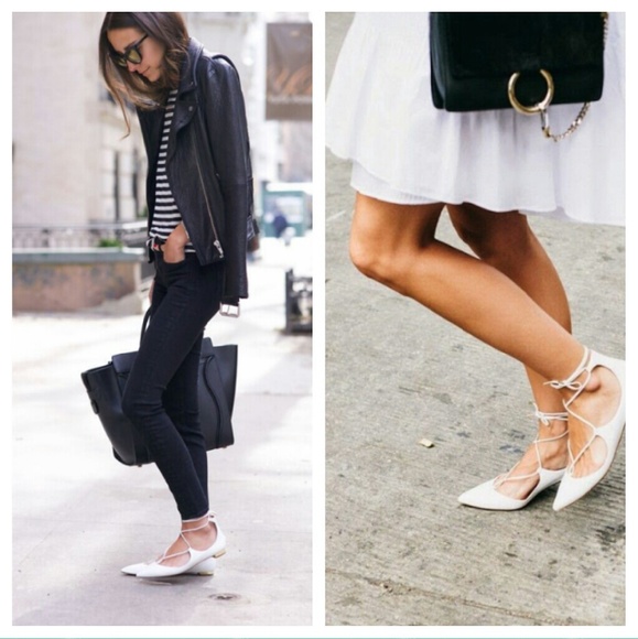 PROMO Snakeskin Laced Flat - Picture 4 of 4