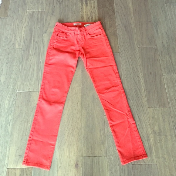 Guess Ladies Skinny Jeans