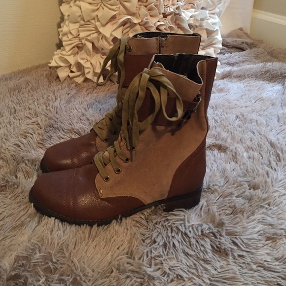 Never Worn, New Brown Boots - Picture 2 of 4