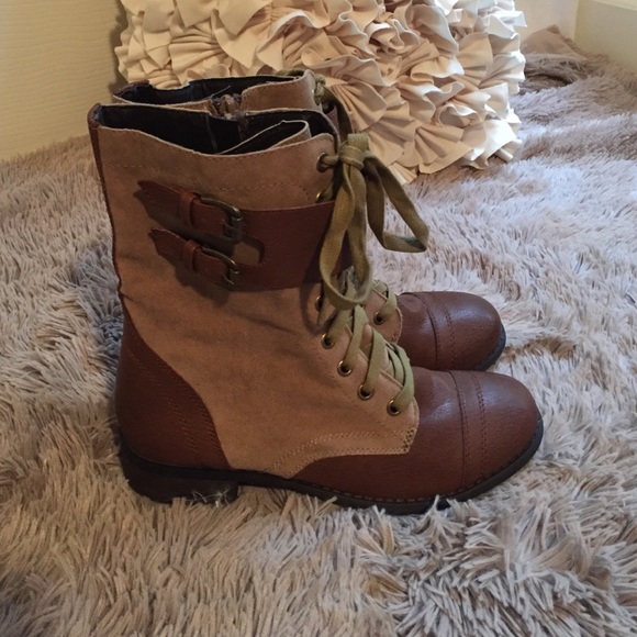 Never Worn, New Brown Boots - Picture 4 of 4