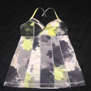 Lulu lemon workout top