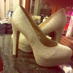 Gold glitter heels! All offers welcome!