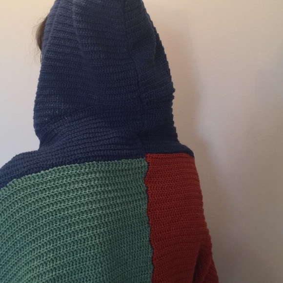 ✅ SOLD! Color Block Sweater - Picture 3 of 3