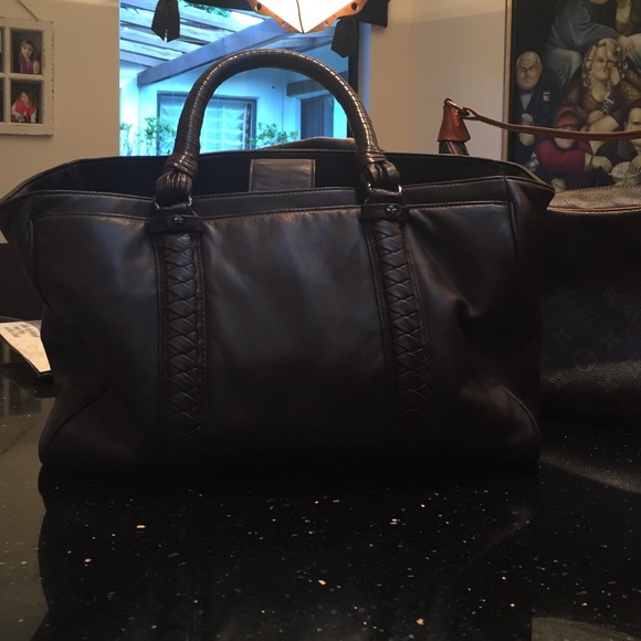 Elie Tahari purse