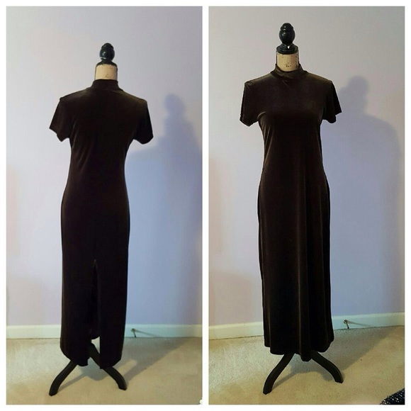 Fitted mock neck winter dress w/slit in rear. - Picture 1 of 1