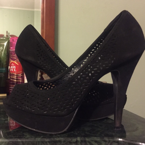Black heels, Offers welcome!