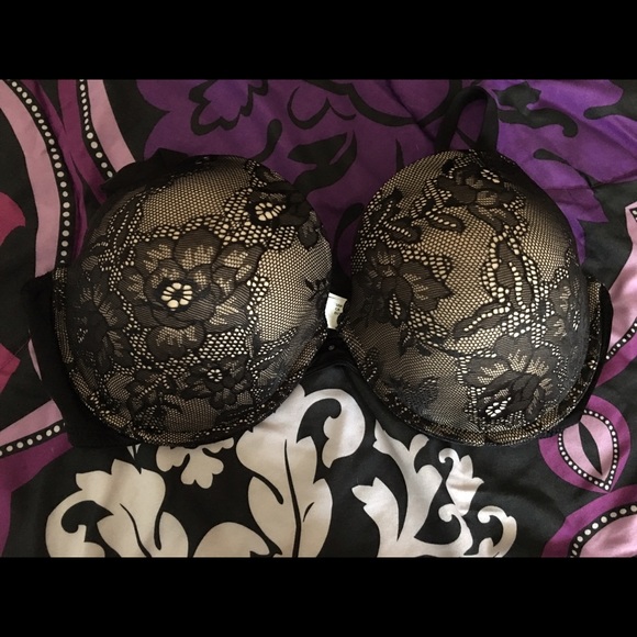 Bra - Picture 1 of 3