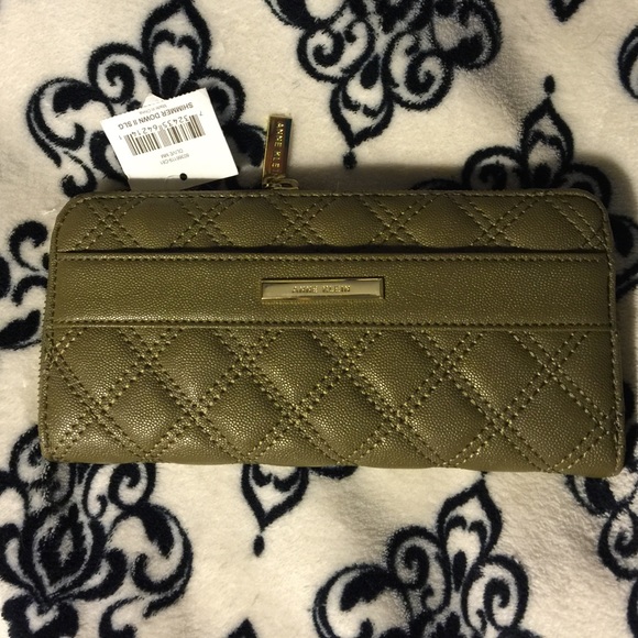 Anne Klein Handbags - 👛 Ann Klein Wallet 👛