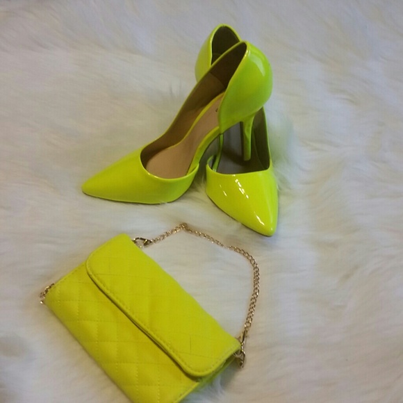 HEELS