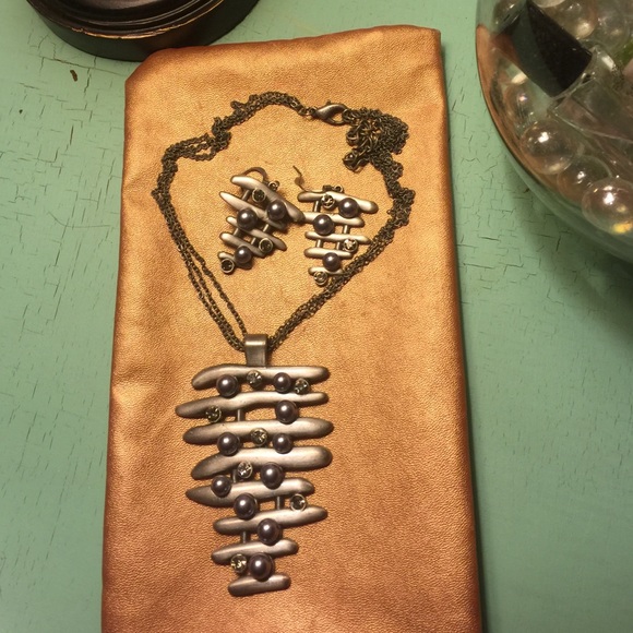 Necklace and earrings