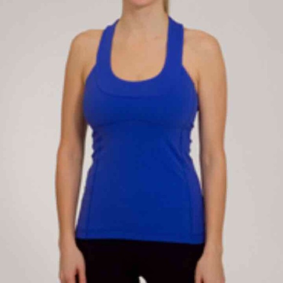 Lululemon top