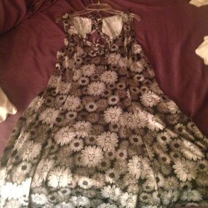 Casual dress w/ mini open back