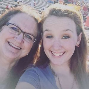 Meet your Posher, Suzanne