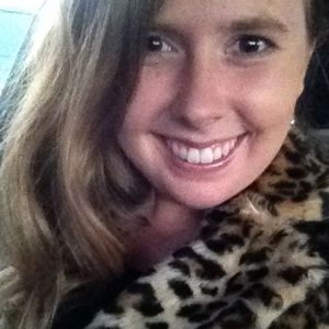 Meet your Posher, Hannah