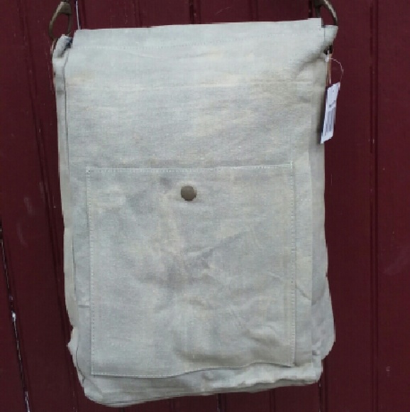 ❌RE-STOCKING SOON❌ Rustic Star Saddlebag - Picture 4 of 4