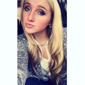 Meet your Posher, Lexi