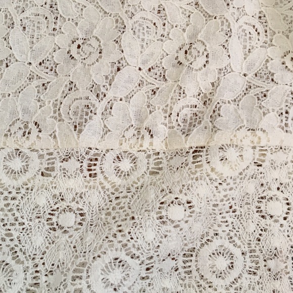 Maeve anthropologie lace top with grey sleeves - Picture 4 of 4