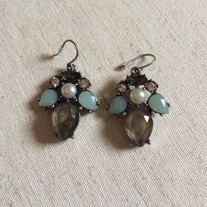 Beau Monde drop earrings