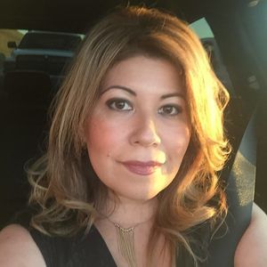 Meet your Posher, Isela