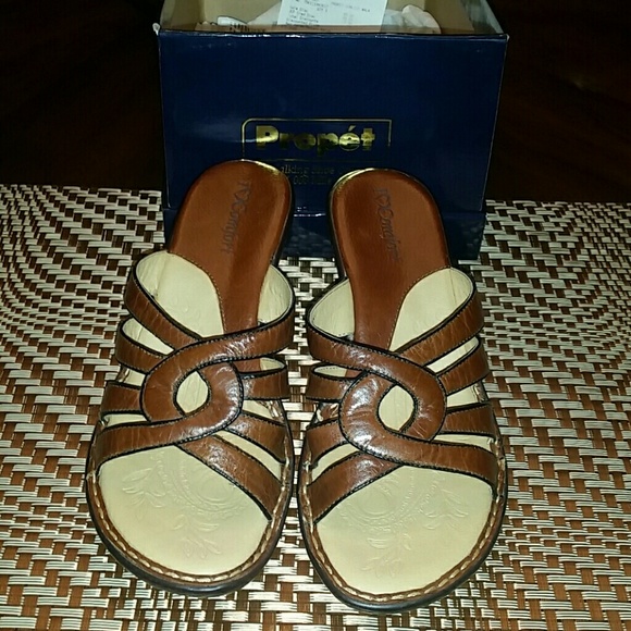 Wedge brown sandals size 7