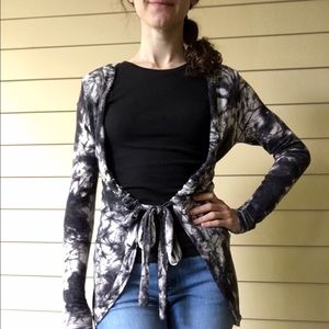 🚫SOLD🚫Romeo & Juliet Tie-Dye Cardigan With Ties