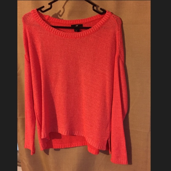 Cute, casual sweater🔥